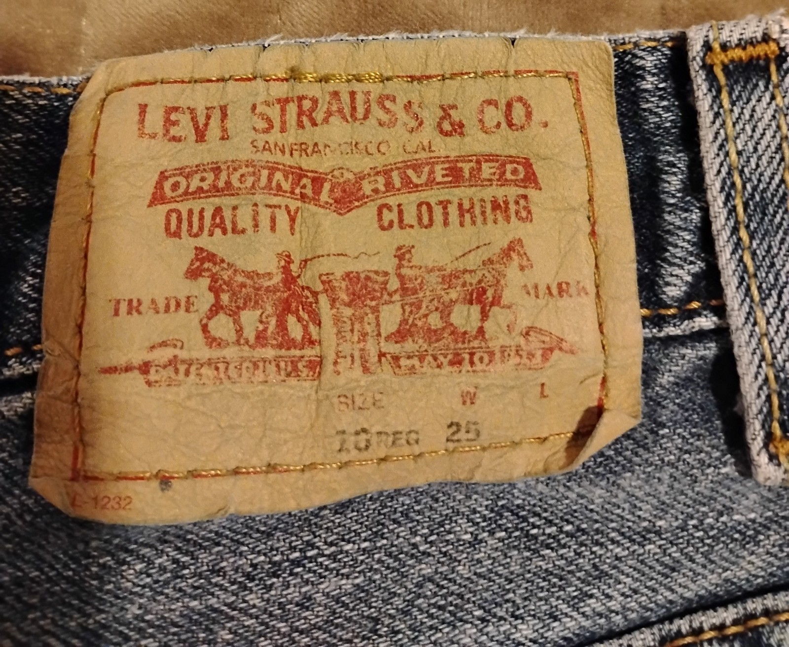 Vintage 90s Boys Levi’s 569 Shorts, Size 10r