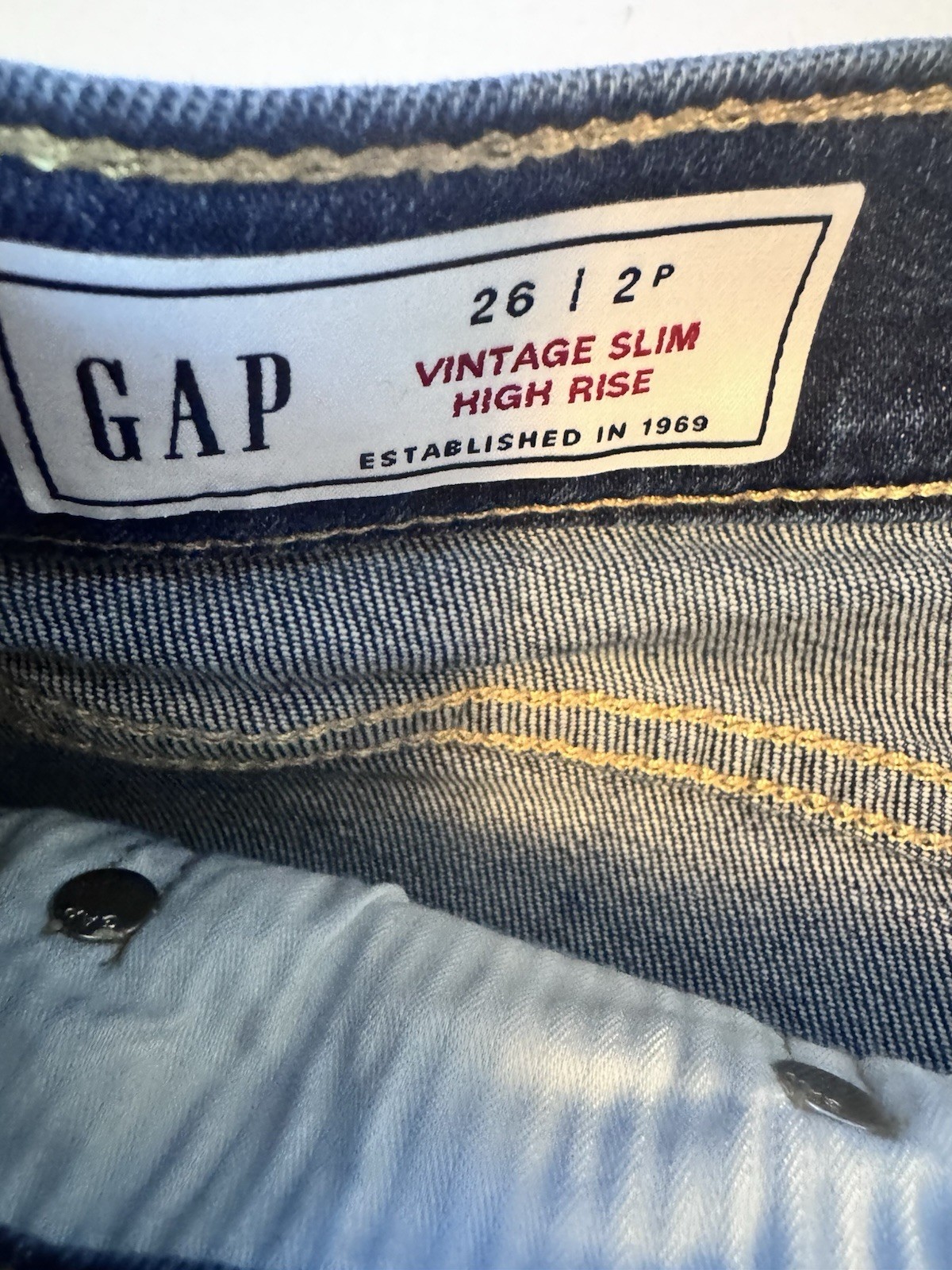 GAP Vintage Slim High Rise Jeans 26- 2P