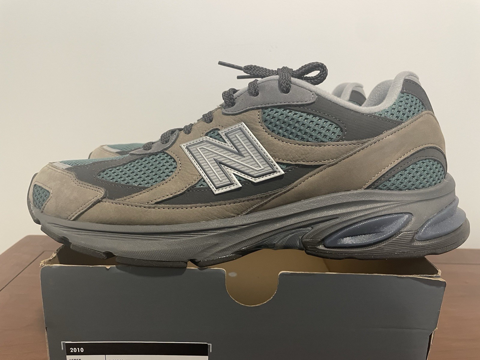 New Balance Abzorb 2010 U2010AGY Men Sz 15 “Dockside Indigo” Brown Purple Used