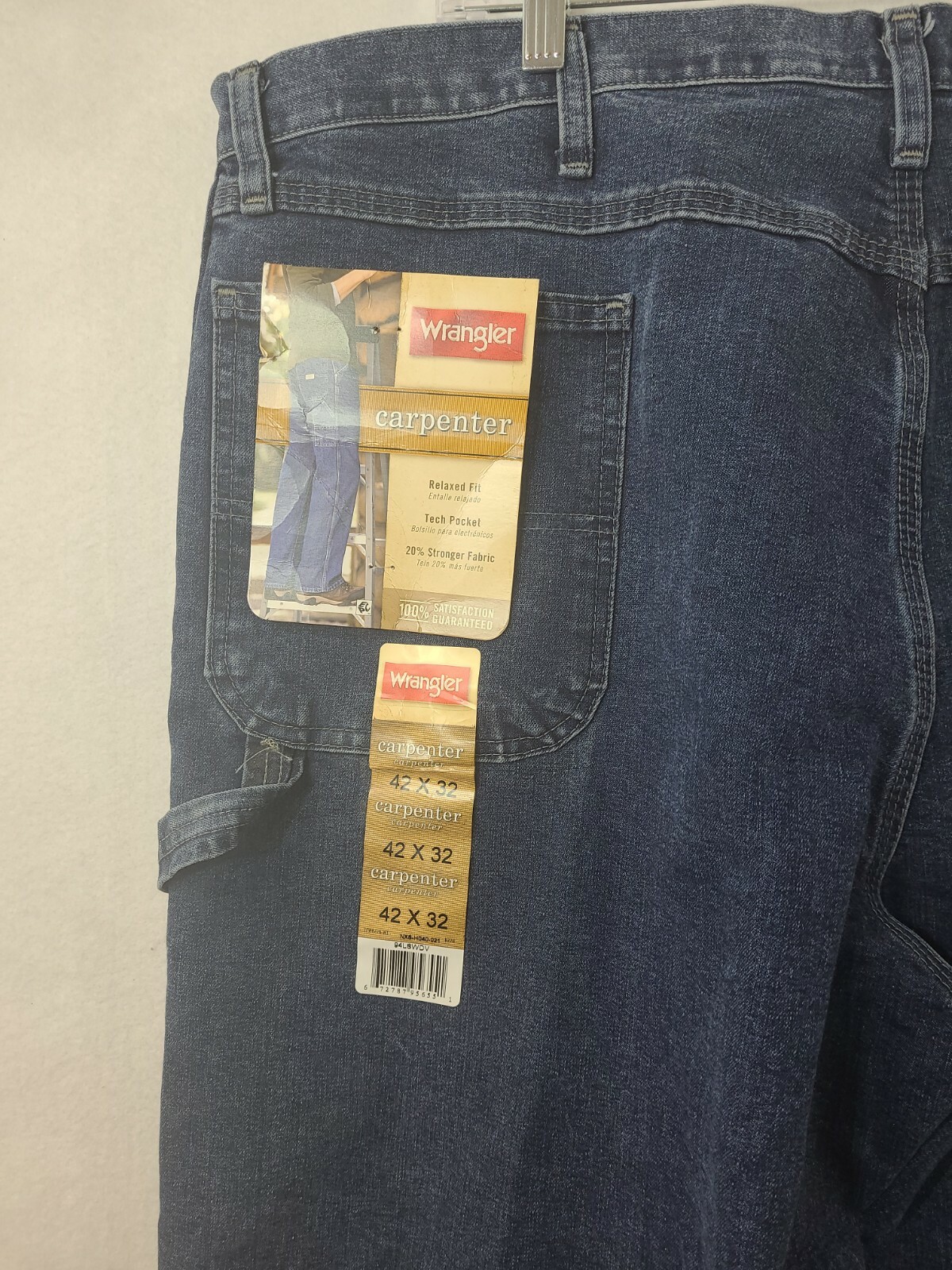 NEW Wrangler Mens 42 x 32 Relaxed Fit Carpenter Hammer Loop Denim Blue Jeans NWT