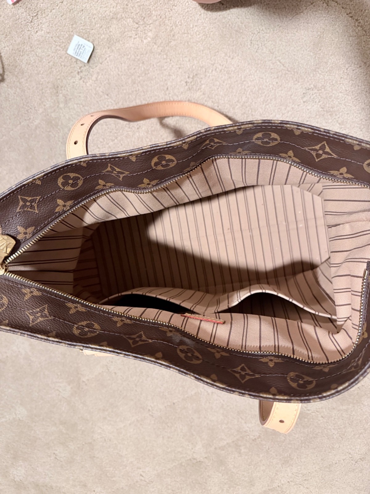 Louis Vuitton Mezzo Tote Bag in excellent condition, used on only a few trips.