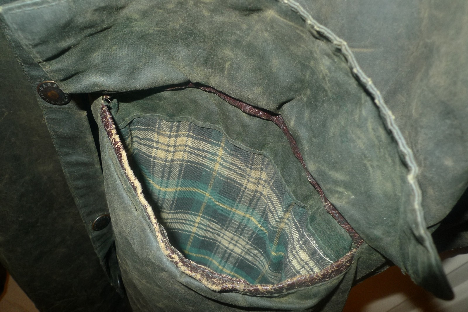 BARBOUR -A160 BURGHLEY WAX COTTON COAT – MADE@ UK – VINTAGE – SHABBY CHIC – 34