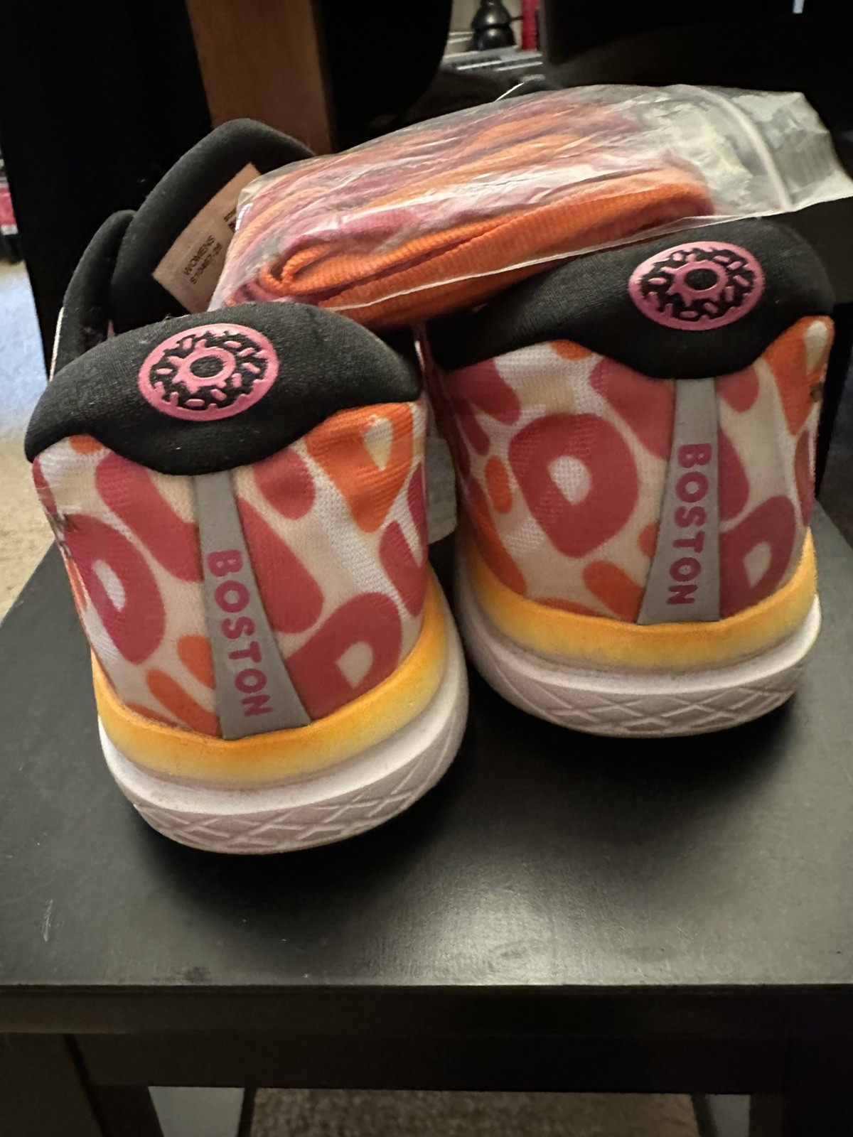 Womens Saucony Kinvara 10 Dunkin’ Donuts S10467-26 Boston Sneakers Shoes