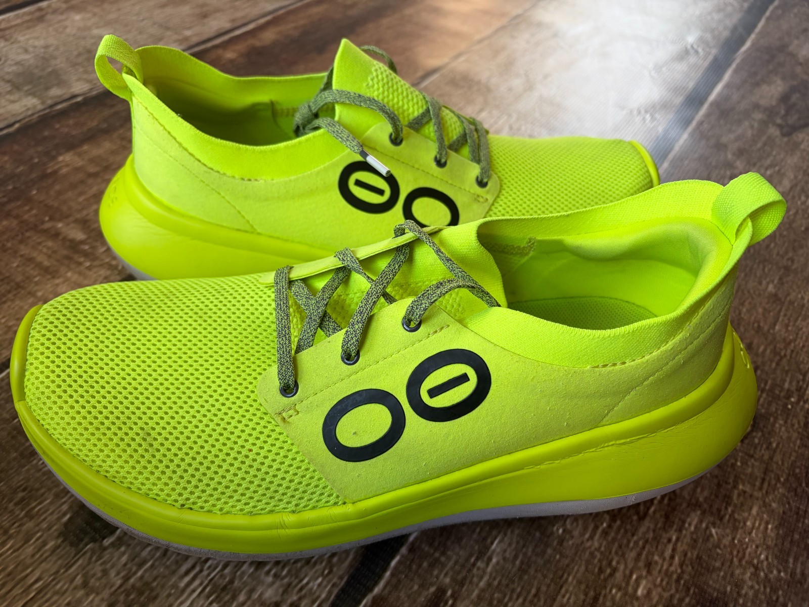 OOFOS OOMY STRIDE ELECTRO SHOES SNEAKERS MENS 10 GREAT CONDITION