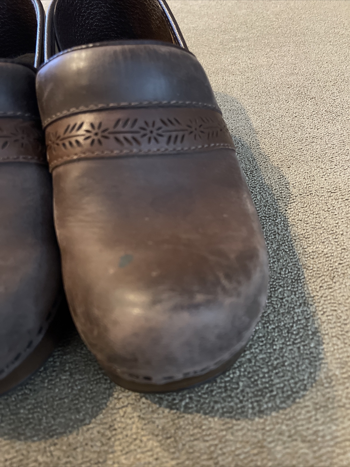 Women’s Size 38 (6.5-7) M Dansko Brown Leather Professional Clog (TD)