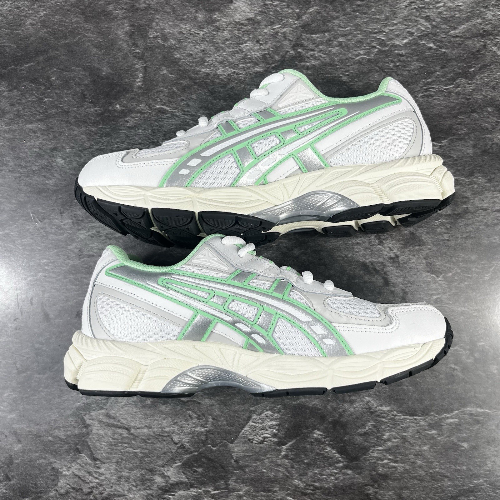 ASICS Gel-NYC 2055 “White Menthol”1203A542-105 Size 5.5M = 7 womens