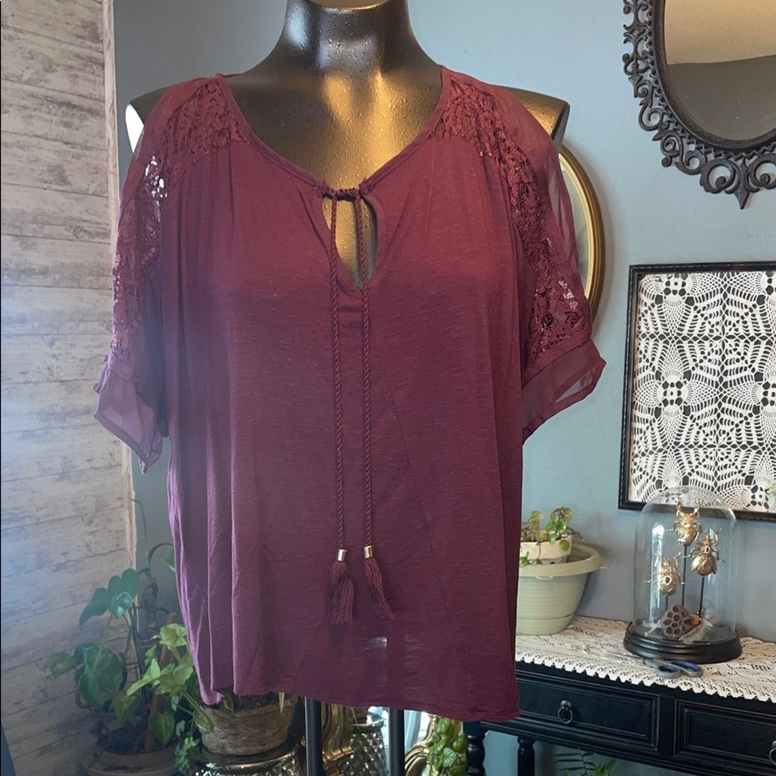 Jennifer Lopez Lace Sleeve Blouse – Deep Purple