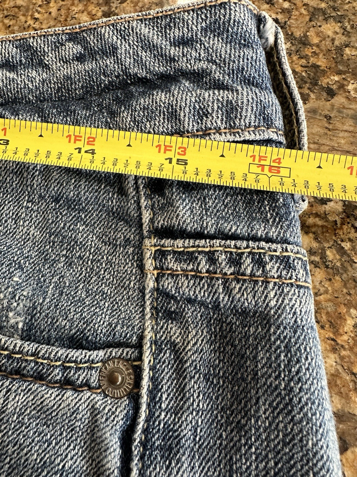 American Eagle Distressed Cut Off Jean Shorts Women’s Size 2 * See Details*