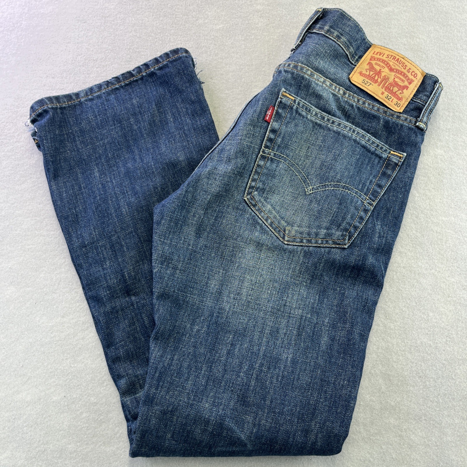 Levis 527 Jeans Mens 32×30 Dark Blue Slim Bootcut Faded Whiskers Cowboy