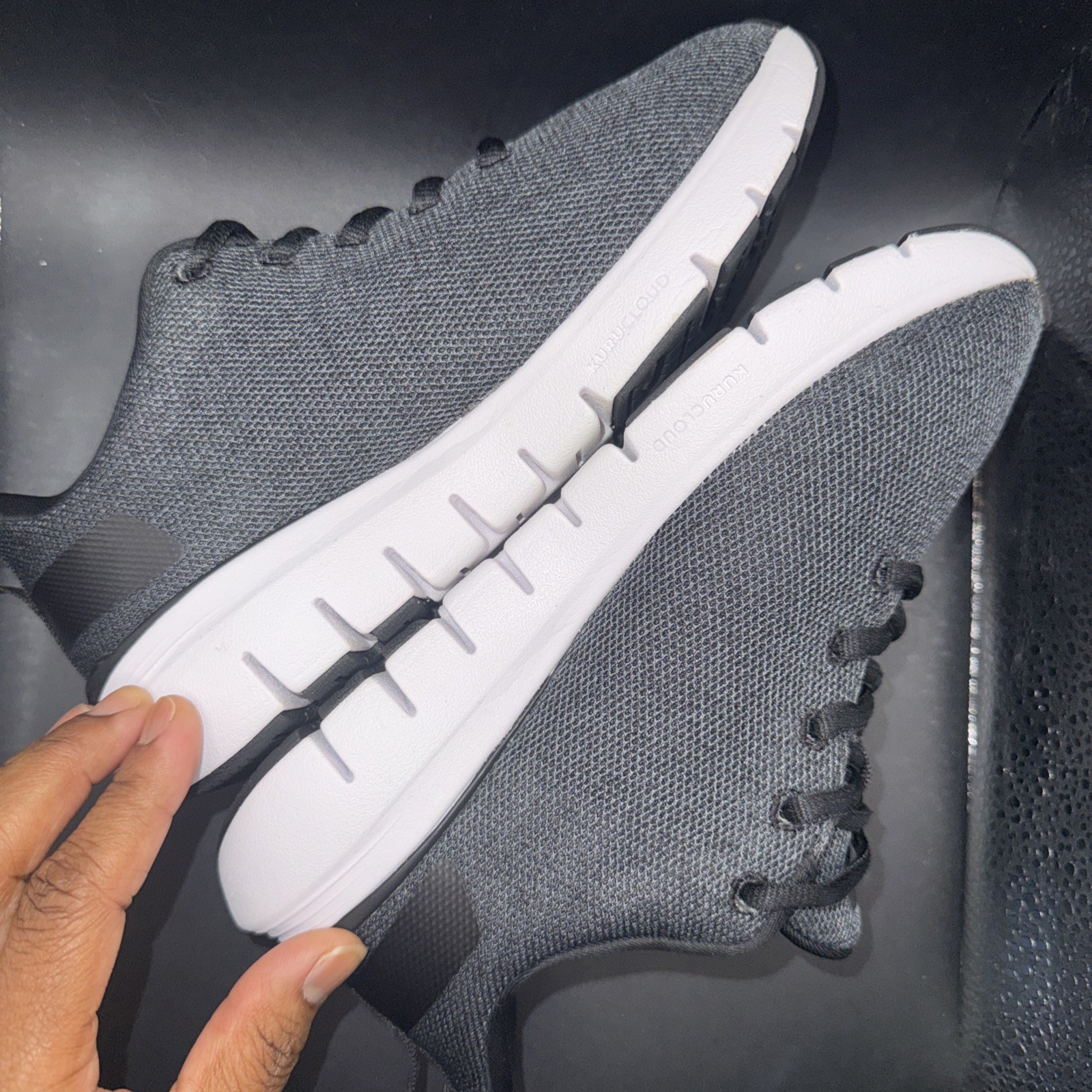 Size 5 Wide – KURU Flex Vía Jet Black-Bright White Wmns, Clean, No Box, Great