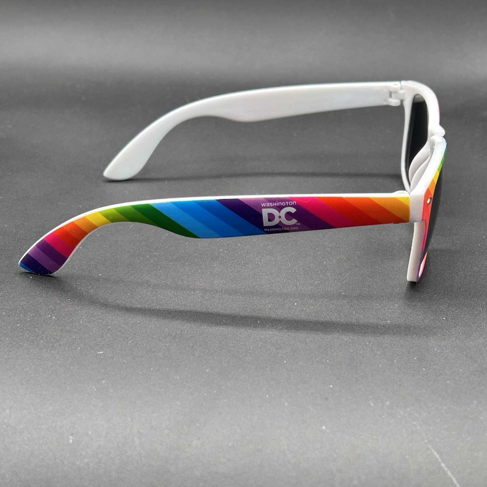 Washington DC World Pride Sunglasses White & ROYGBIV May 23 – June 8 2025 EUC