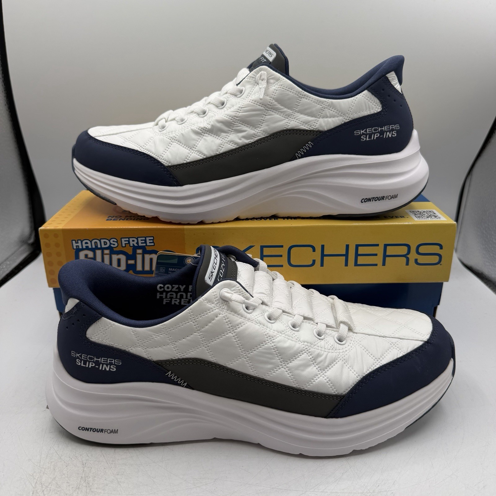 Skechers Contour Foam Cozy Fit Shoes Mens 9 White/Navy Slip Ins Sneakers 232619