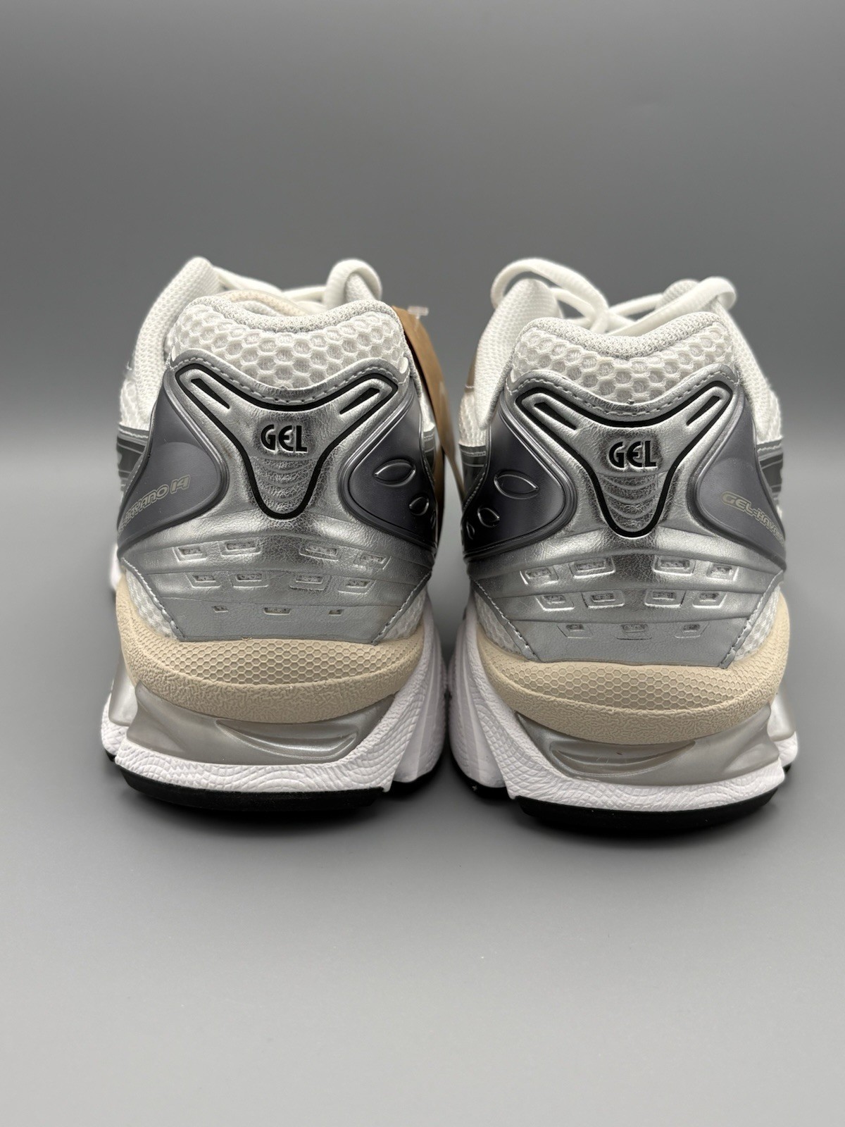 ASICS Gel Kayano 14 – White Graphite Grey – Size 11.5M IN HAND SHIPS NOW