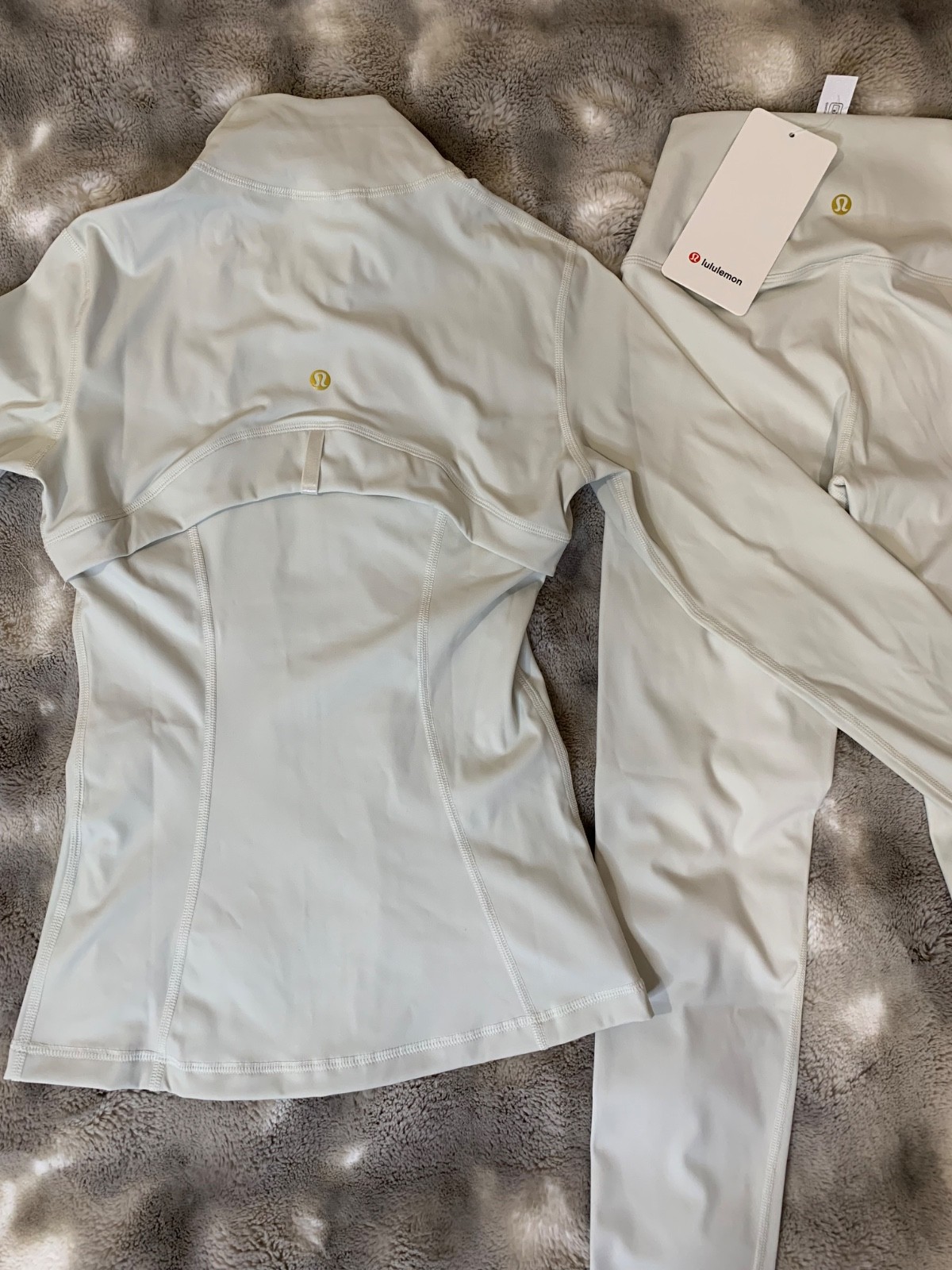 Lululemon Gold Define Jacket and Leggings size 2