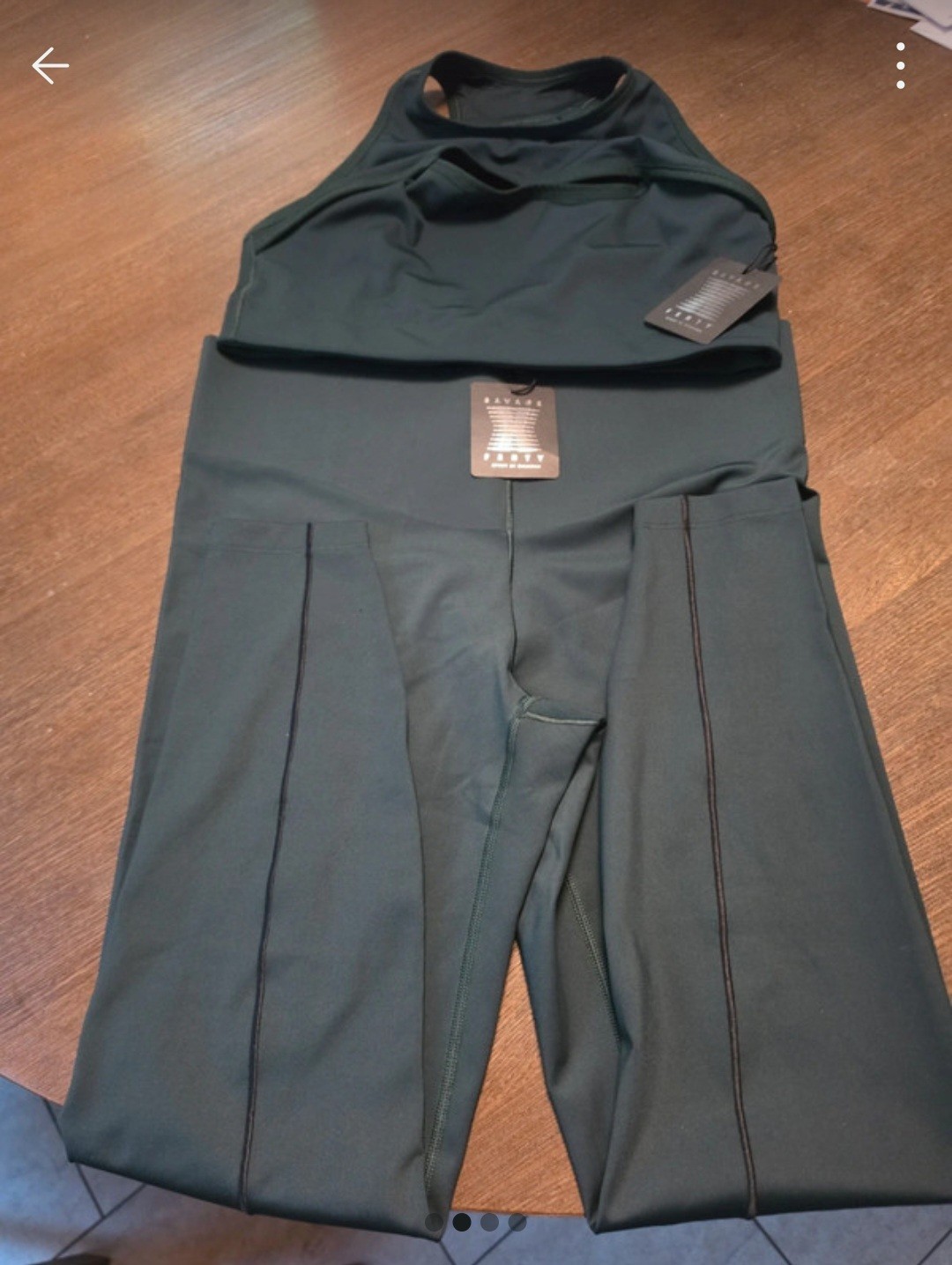 ✨️NWT SAVAGE X FENTY 2X LEGGING AND BRA SET Green