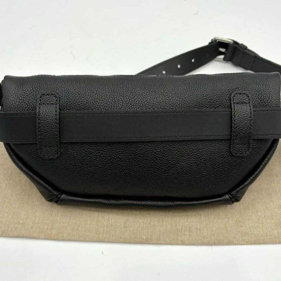 Brand New Unused GG Supreme Leather GUCCI Body Bag Gift Present 0611b