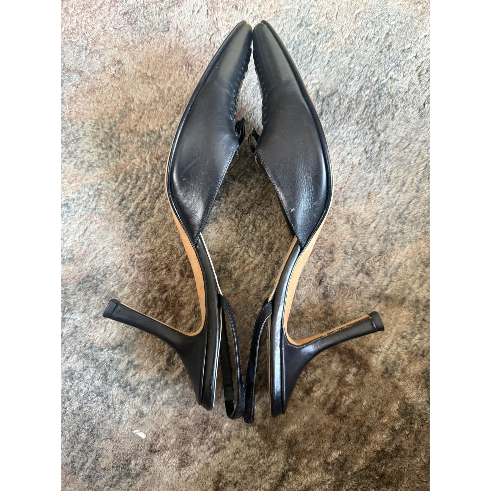 Isaac Mizrahi Black Leather Slingback Heel Pointed Toe Perforated Bow Italy 8.5B