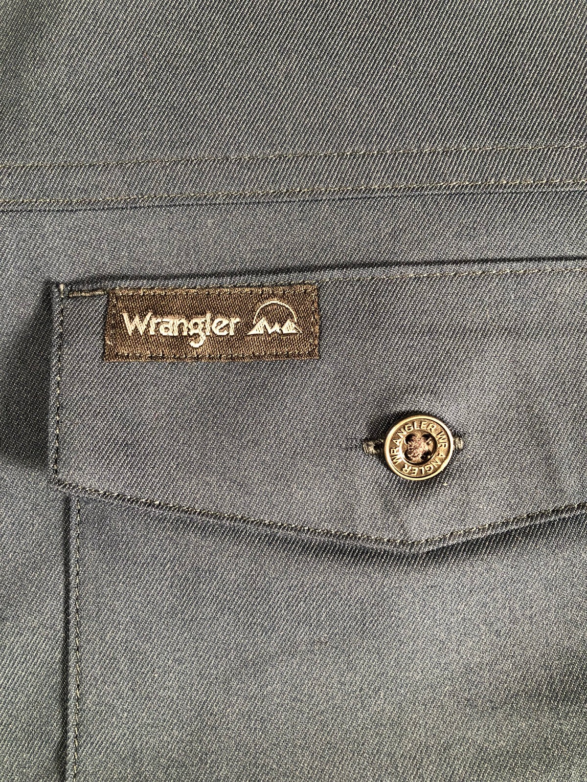 NWT Wrangler Outdoor All Season Men’s Shirt Regular Navy Blue Stretch Cotton S