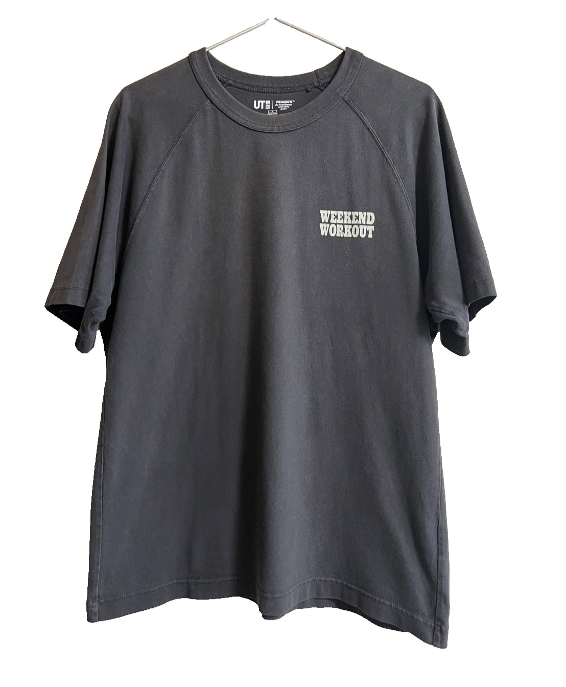 Rare Uniqlo UT Peanuts Snoopy Weekend Workout Raglan T Shirt Fade Black M