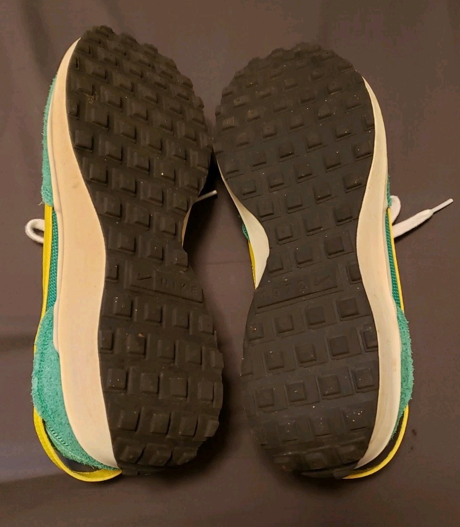 Size 11 – Nike Waffle Debut Vintage Stadium Green Opti Yellow W