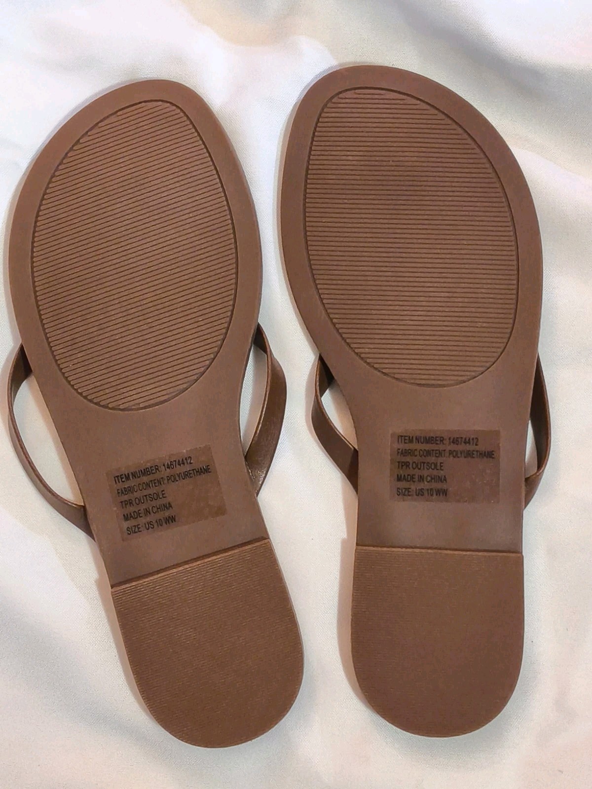 NEW Torrid Womens Brown PU Faux Leather Flip Flop Sandals Size 10WW *NEW*