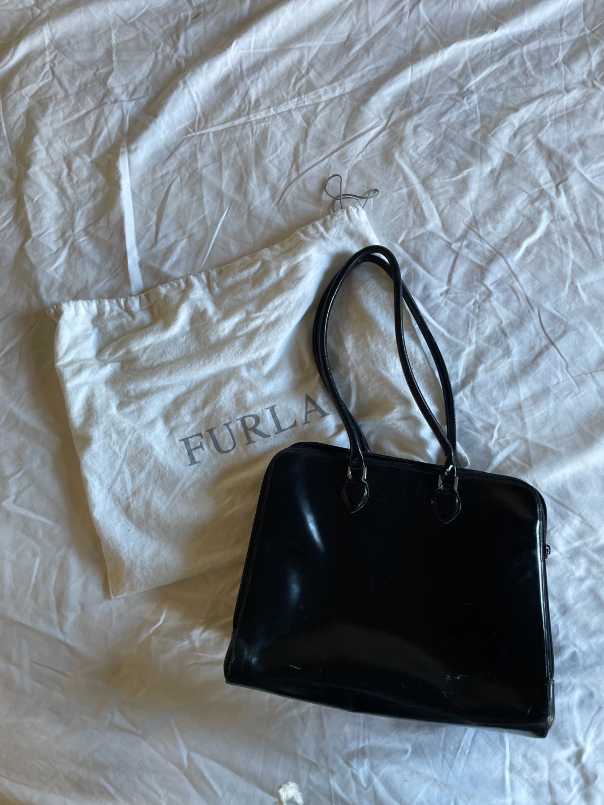 Vintage Black Furla Patent Leather Bag Straps Inside Pockets 11″H x 17″W x 4″D