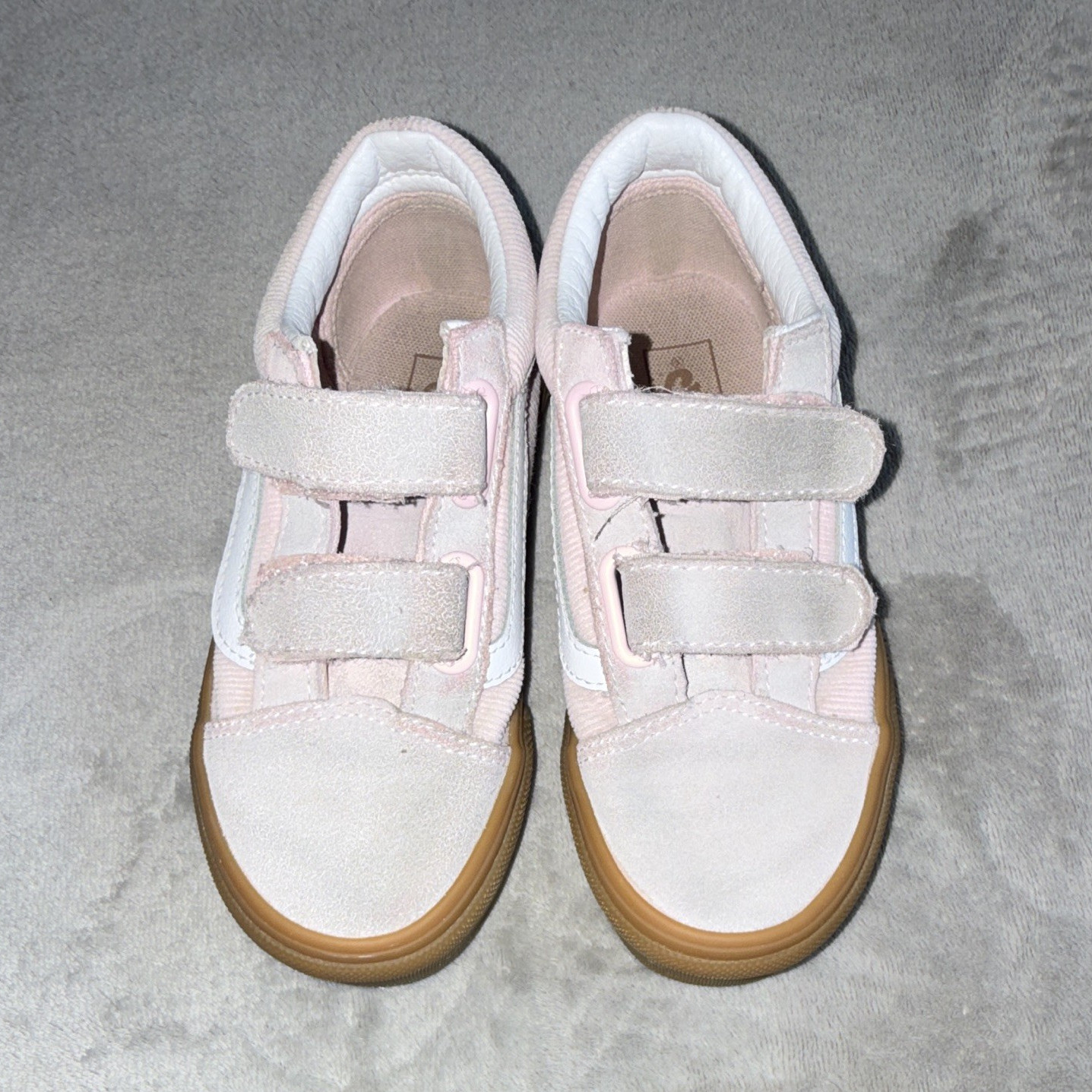 VANS Unisex Kids US 13.5 Pink/White Low Top Sneaker Hook & Loop Gum Sole