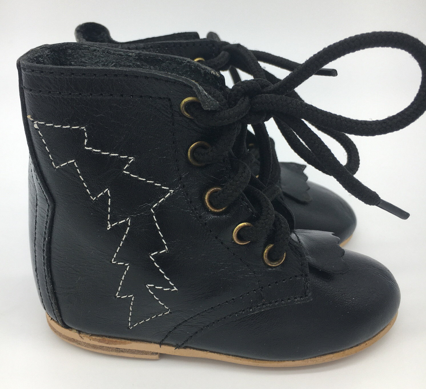 A Jama Product Infants Boots Black Embroidered Leather Size 1 Style 2501 New