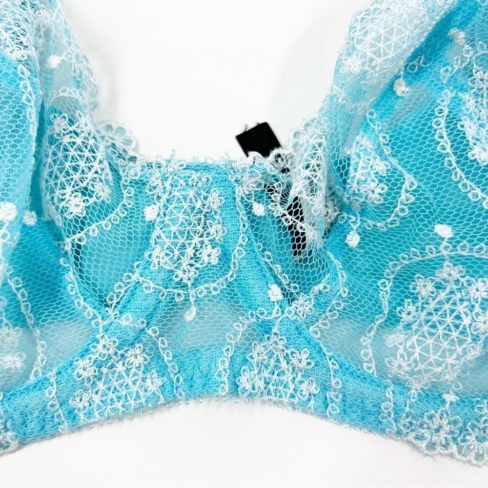 ✅ ADORE ME TURQUOISE AND WHITE LACE BRA WITH UNDERWIRE SIZE 34D