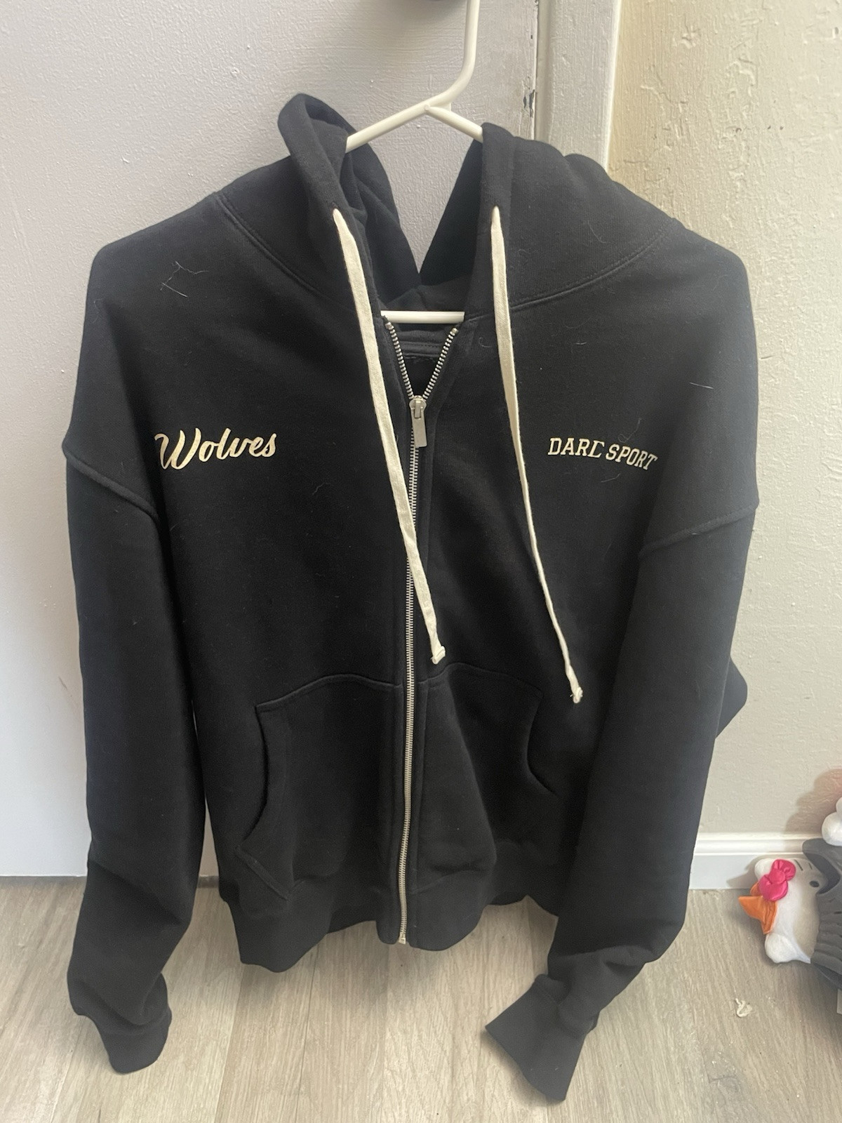Darc Sport Wolves Varsity Zip Up Hoodie Limited To 1000 – Black – Large