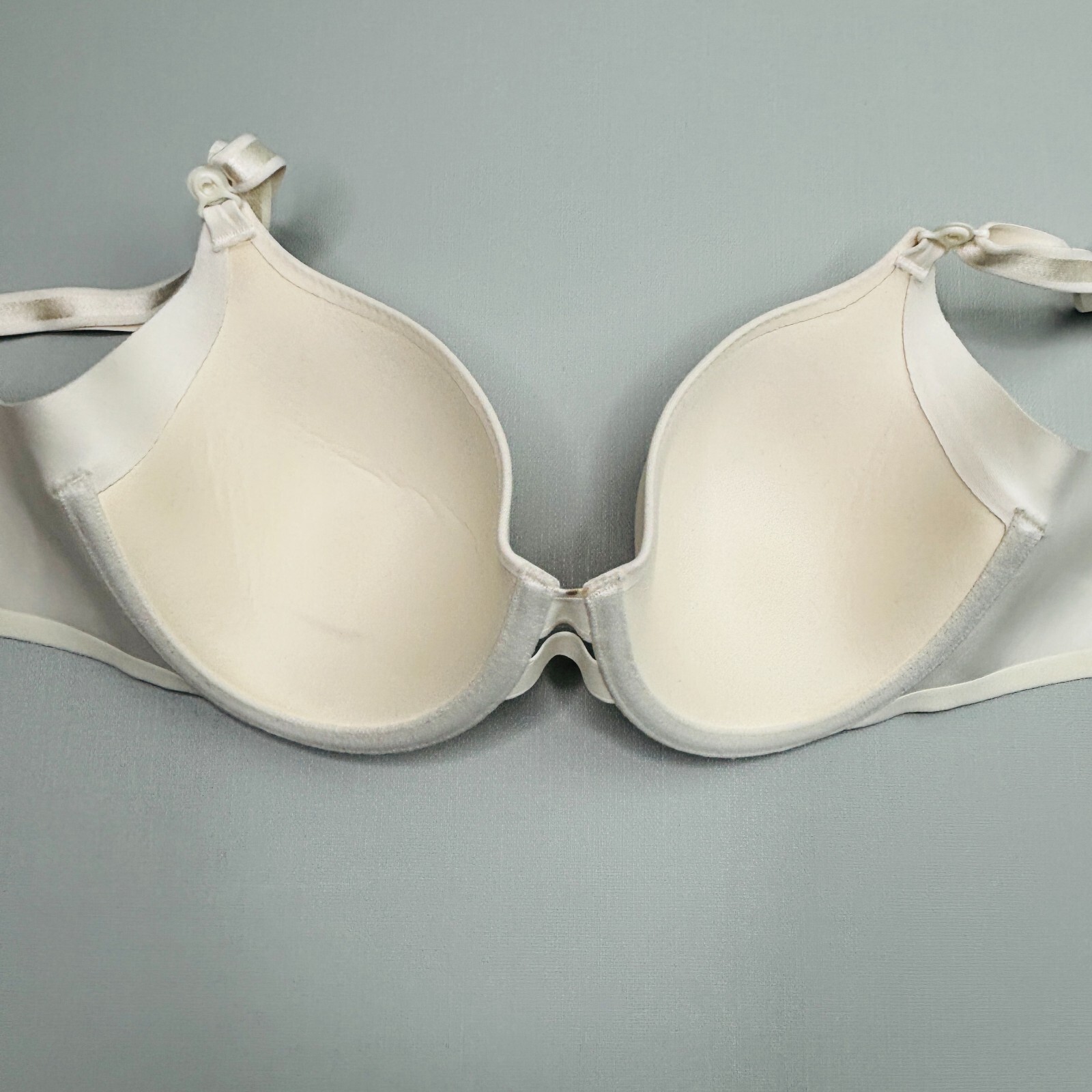 Warners No Side Effects Bra 34B Underwire Satin Padded Back Smoothing 5781