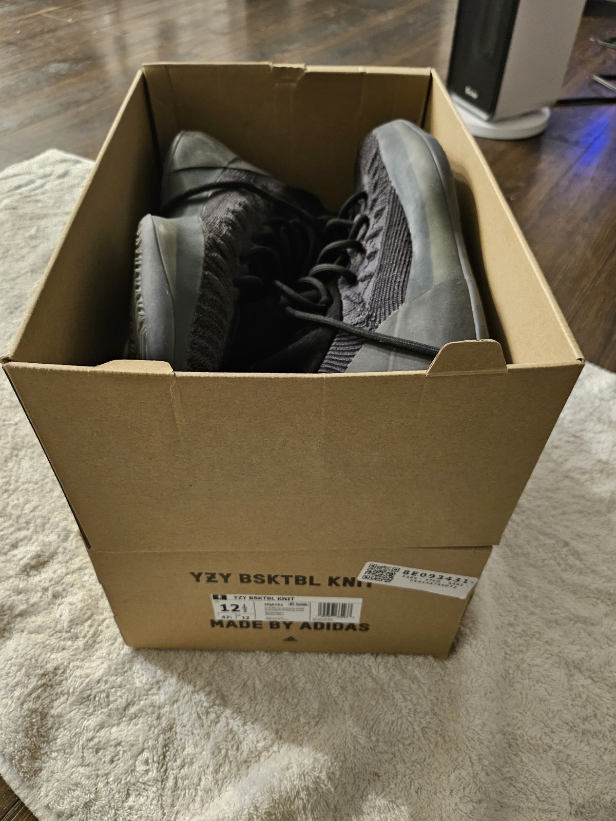 adidas Yeezy Basketball Knit HQ6762 Onyx Men’s Black Primeknit Sneaker