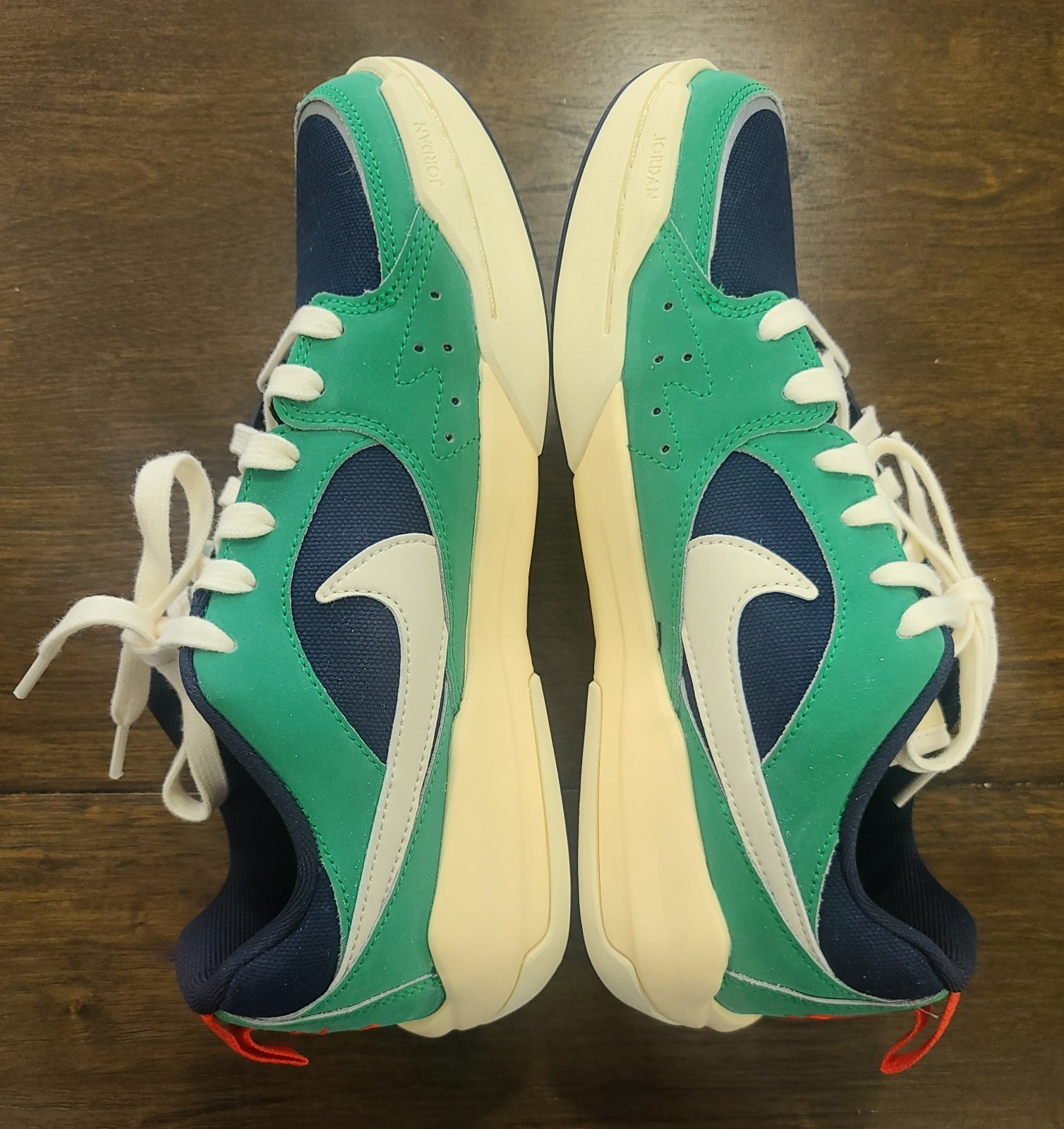 Jordan Men’s CMFT ERA Obsidian/Pale Ivory Green Athletic Sneaker Size 8.5