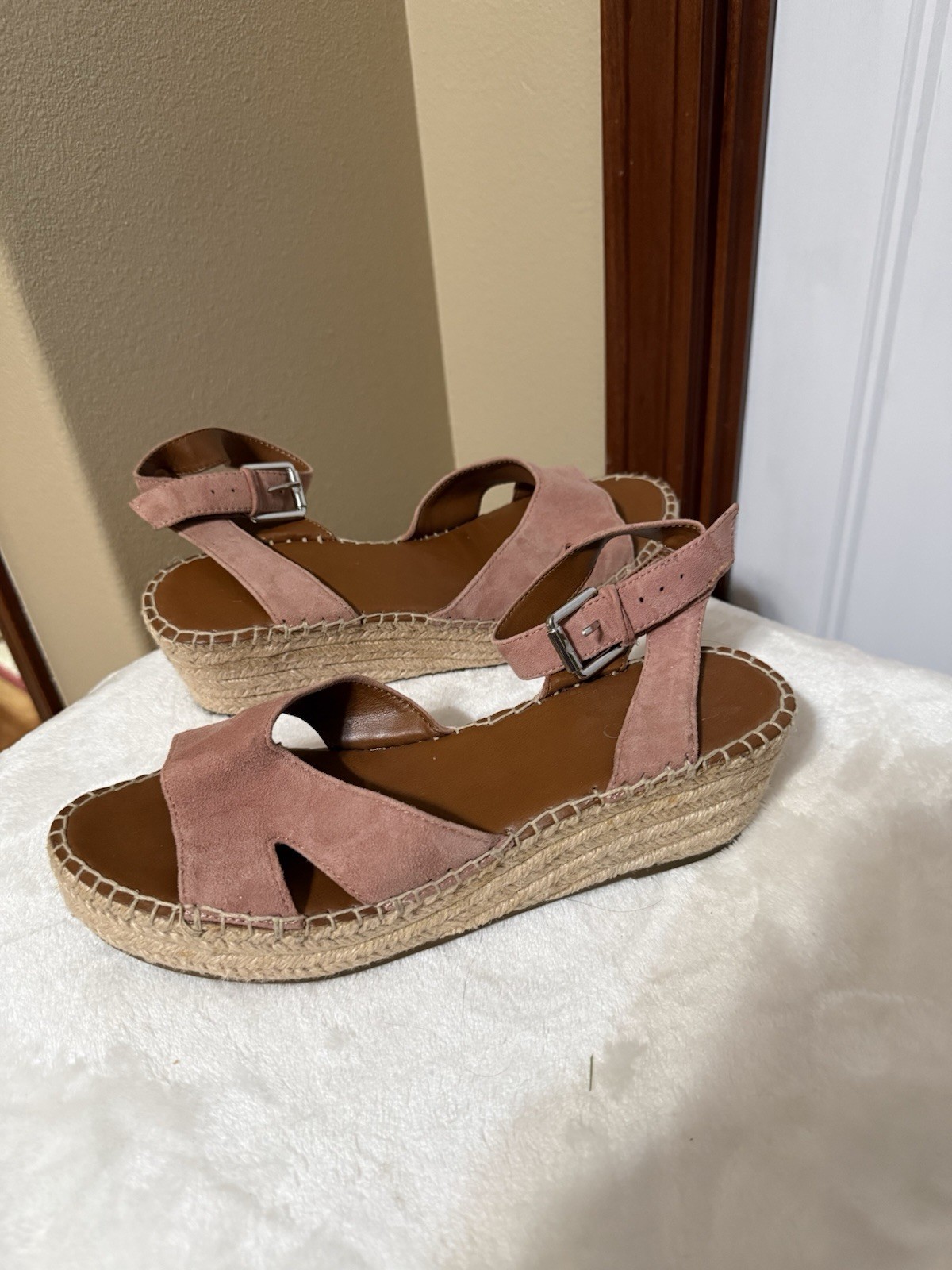 Franco Sarto Pellia Espadrille Wedge Sandals in the Mauve Suede US 8.5
