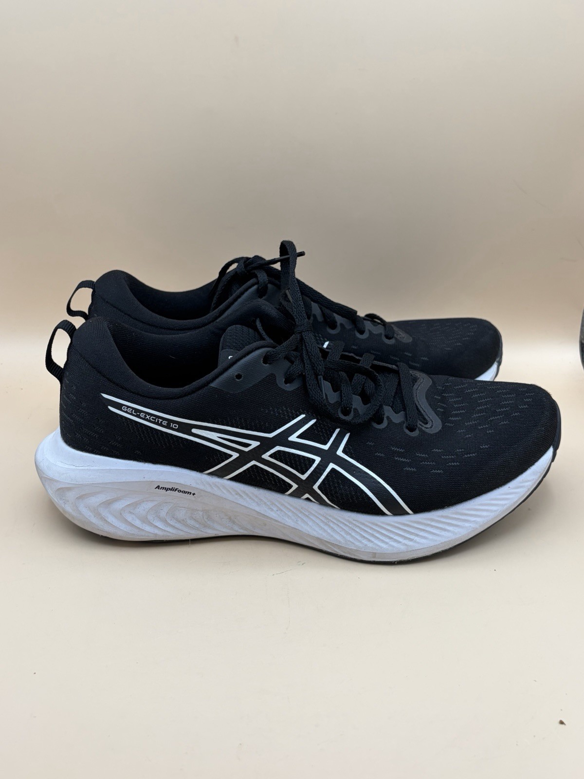 Asics Gel Excite 10 1012B418 Black / White Running Shoes Women’s 10 NO INSOLES