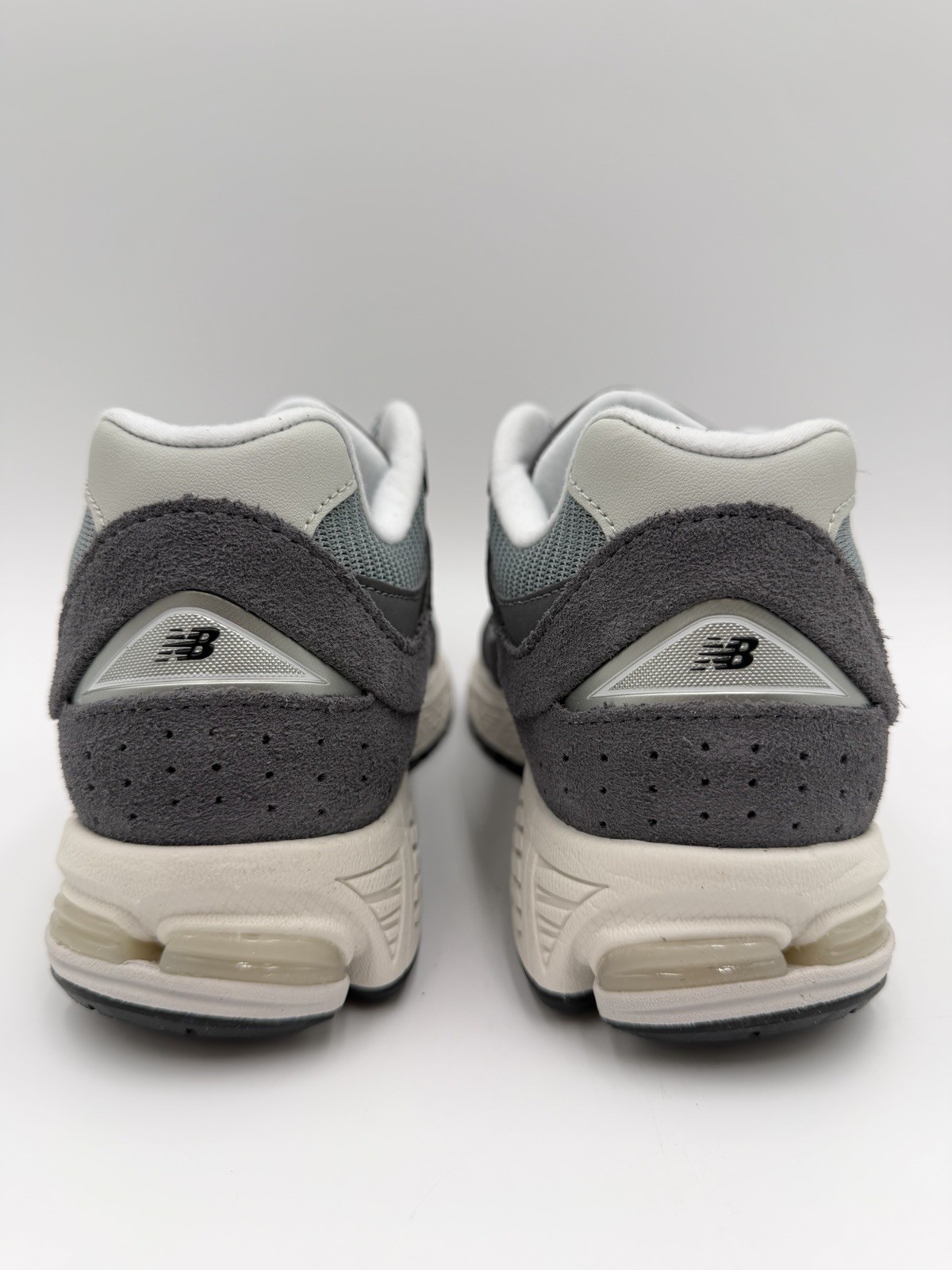 New Balance 2002R Size 6M 7.5W Blue Grey |M2002RFB|