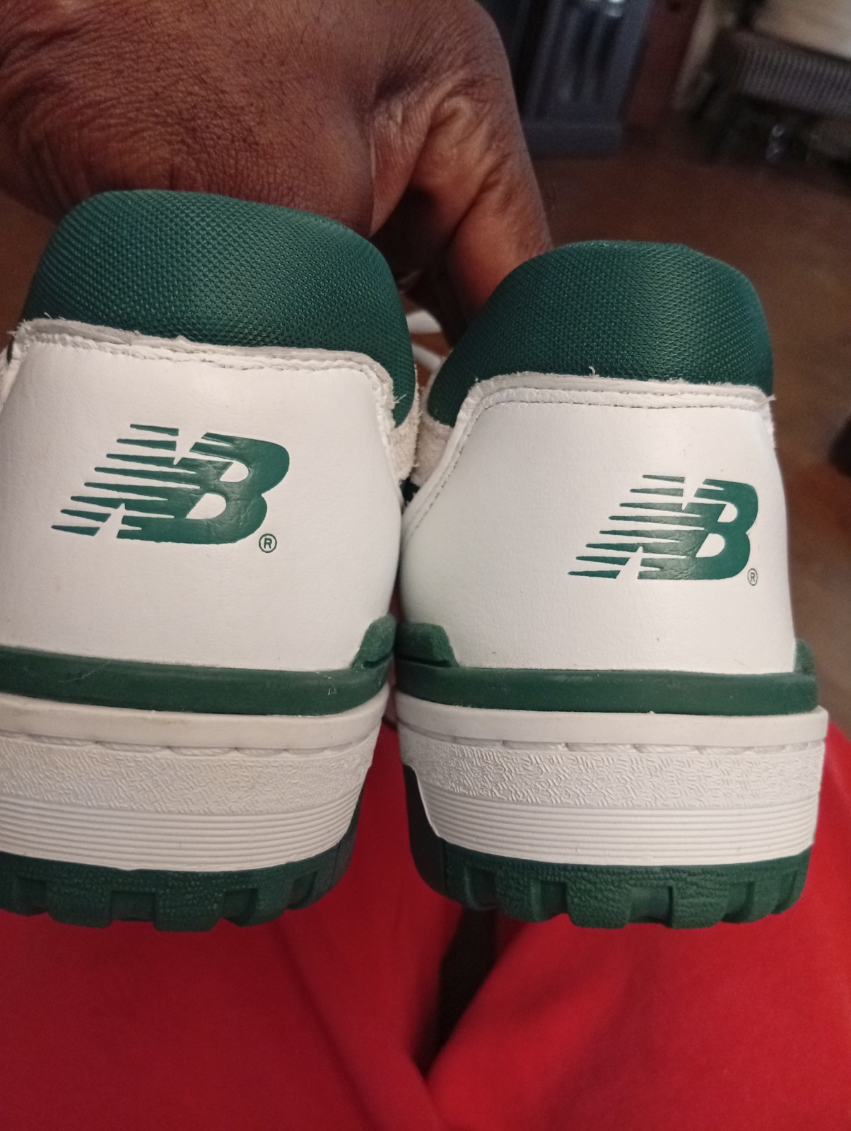 New Balance 550 Men’s White/Green Sneaker Size 11