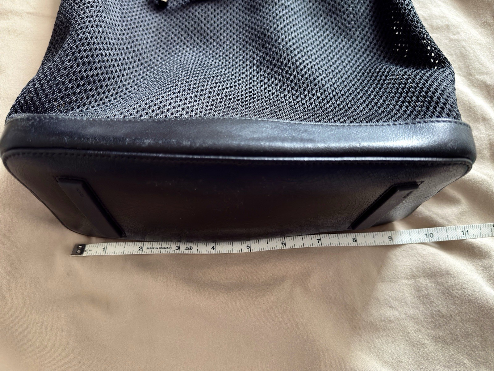 PRADA Mesh and Leather Messenger Bag – Authentic Vintage/Made in Italy