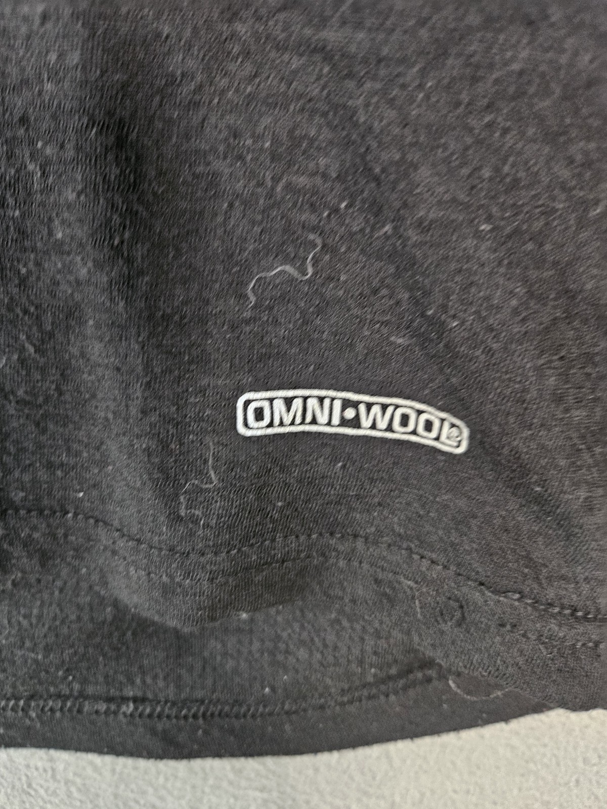 Omni Wool Shirt Mens Medium Base Layer Long Sleeve Crew Neck Outdoor Hike Black