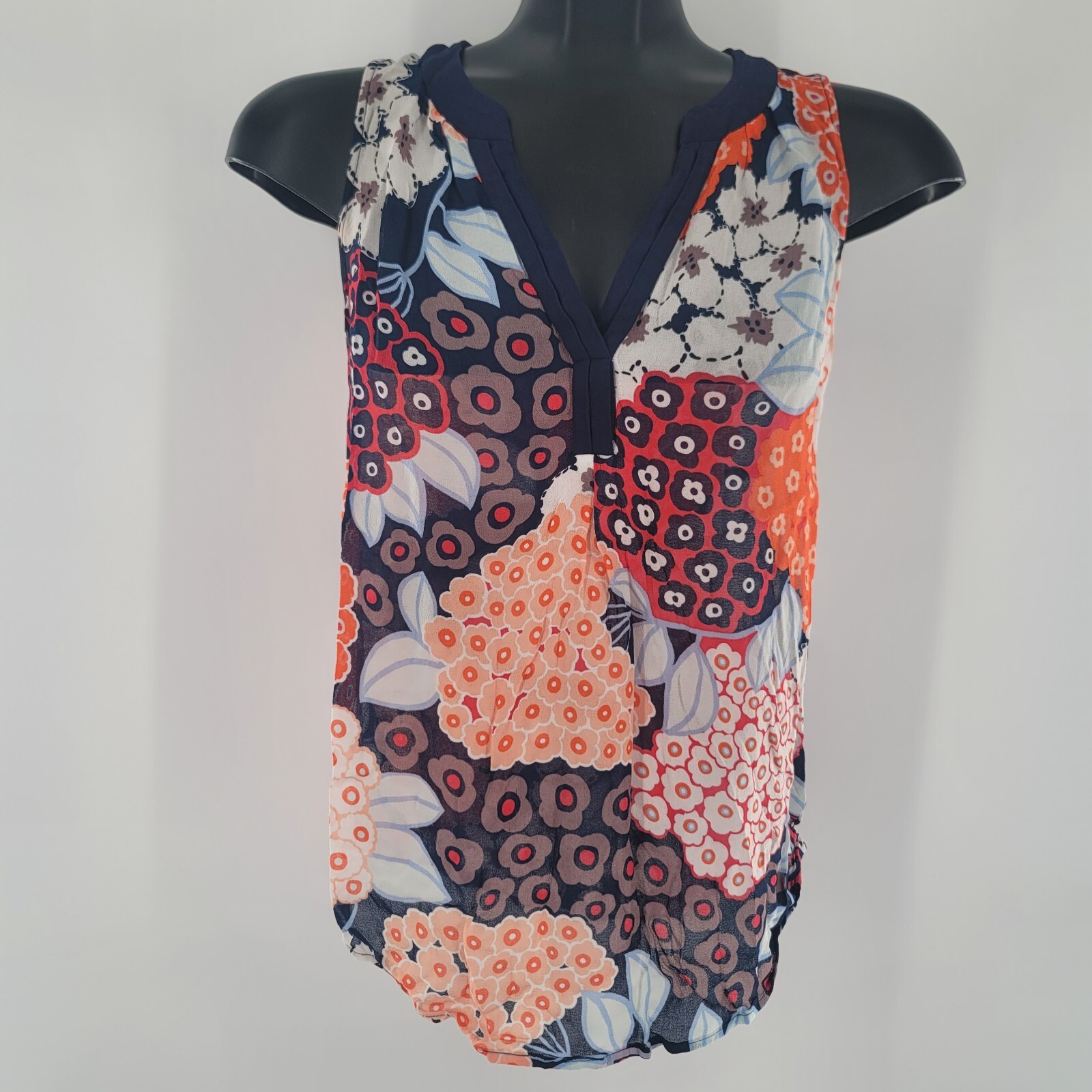 Boden Size 4 US Carrie Sleeveless Floral Viscose Semi Sheer V-Neck Blouse