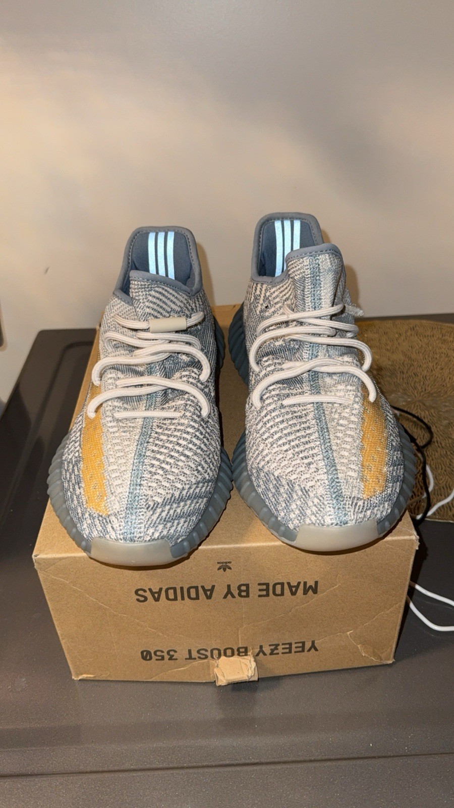adidas Yeezy Boost 350 V2 Israfil Men’s Size 9.5