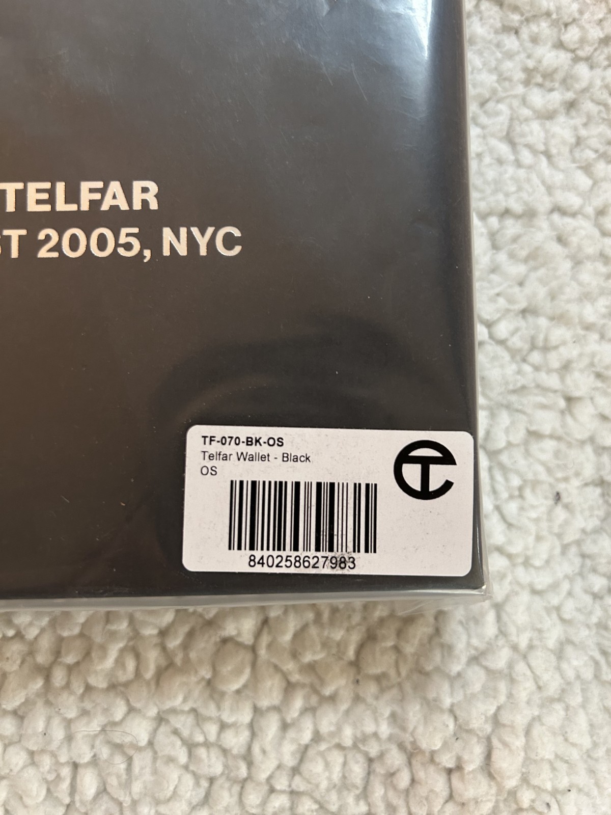 Telfar Black Zip-Around Logo Wallet NEW – Super cute and great design – Qty Disc