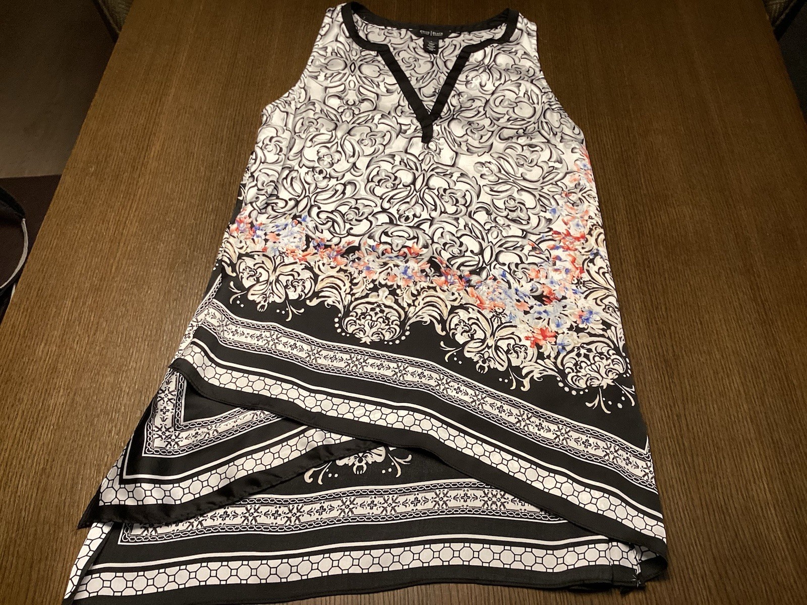 White House Black Market Sleeveless Top Size 8
