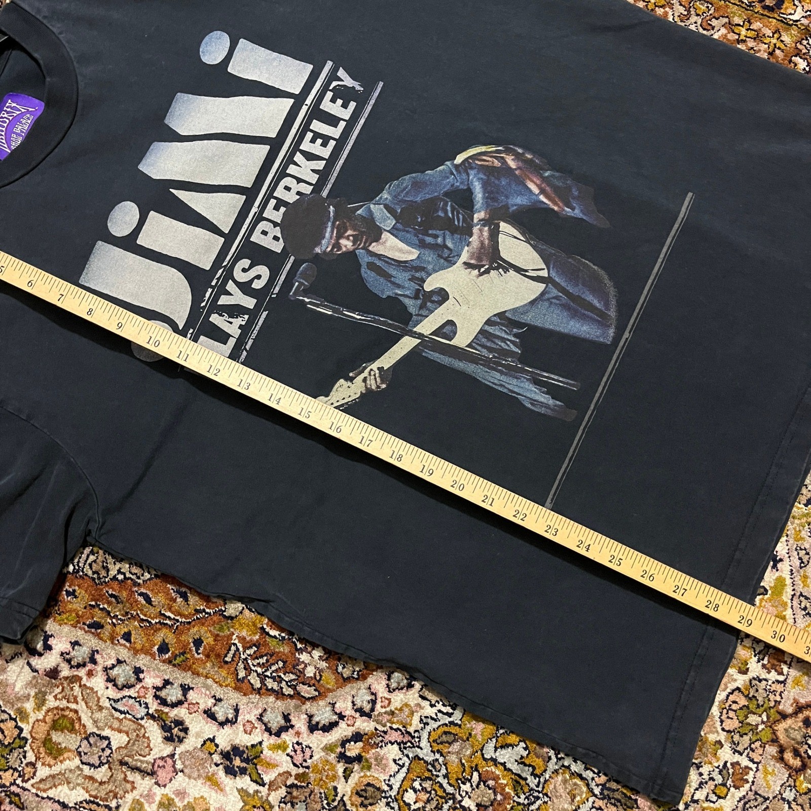 Shoe Palace Jimi Hendrix Plays Berkeley Live Graphic T-Shirt Black Large