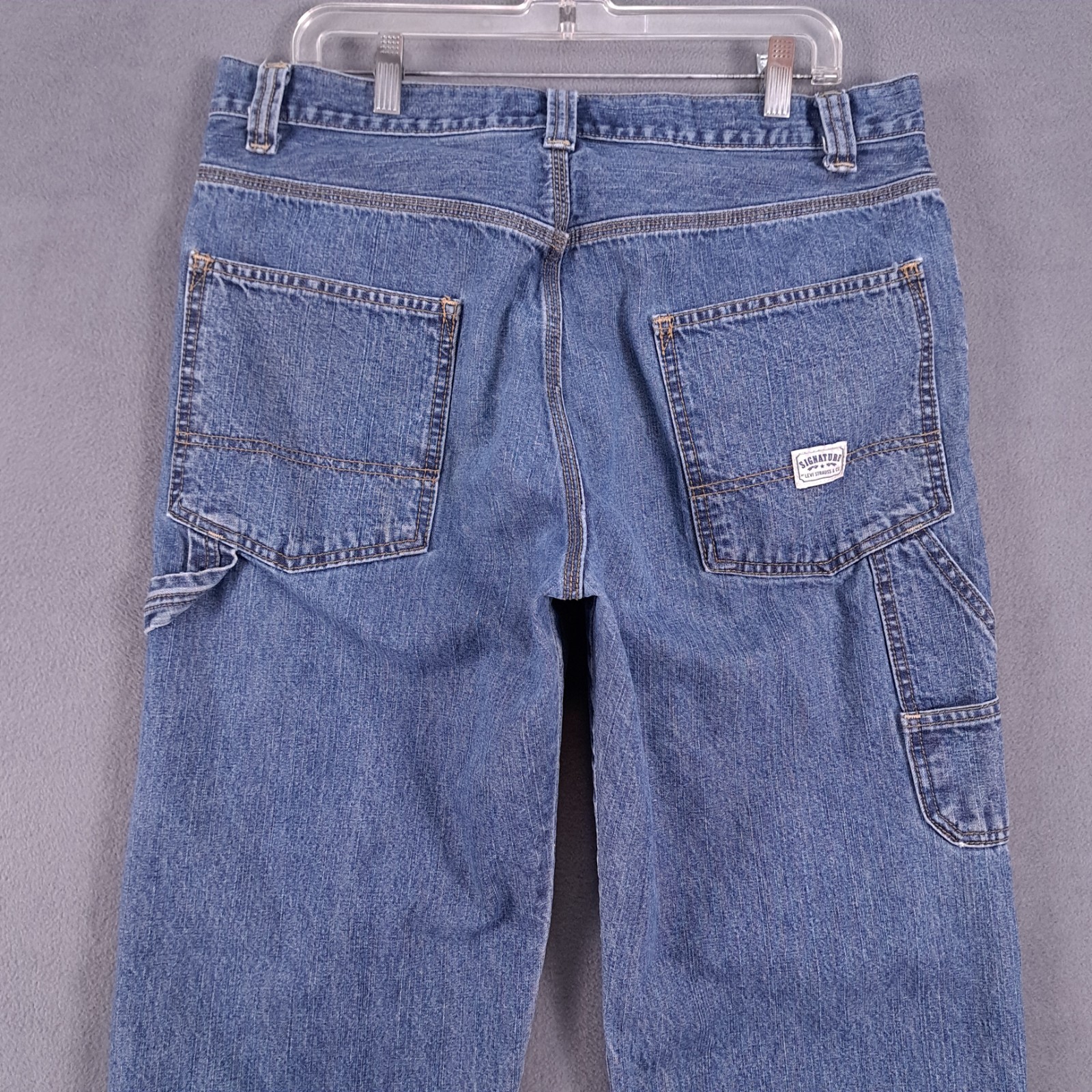 Signature Levis Jeans Mens 34 X 34 Blue Denim Carpenter Hammer Loop Workwear