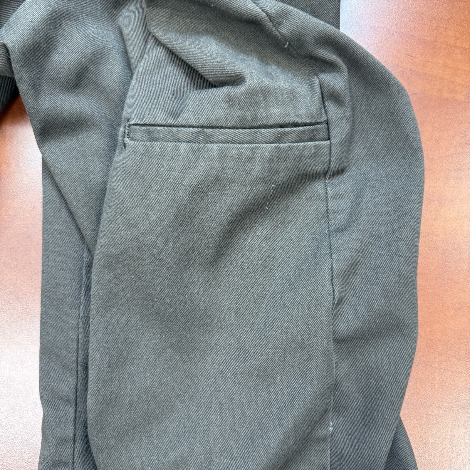 Dickies Shorts Mens 36 Brown Cell Phone Pocket Loose Fit Logo Cotton Workwear