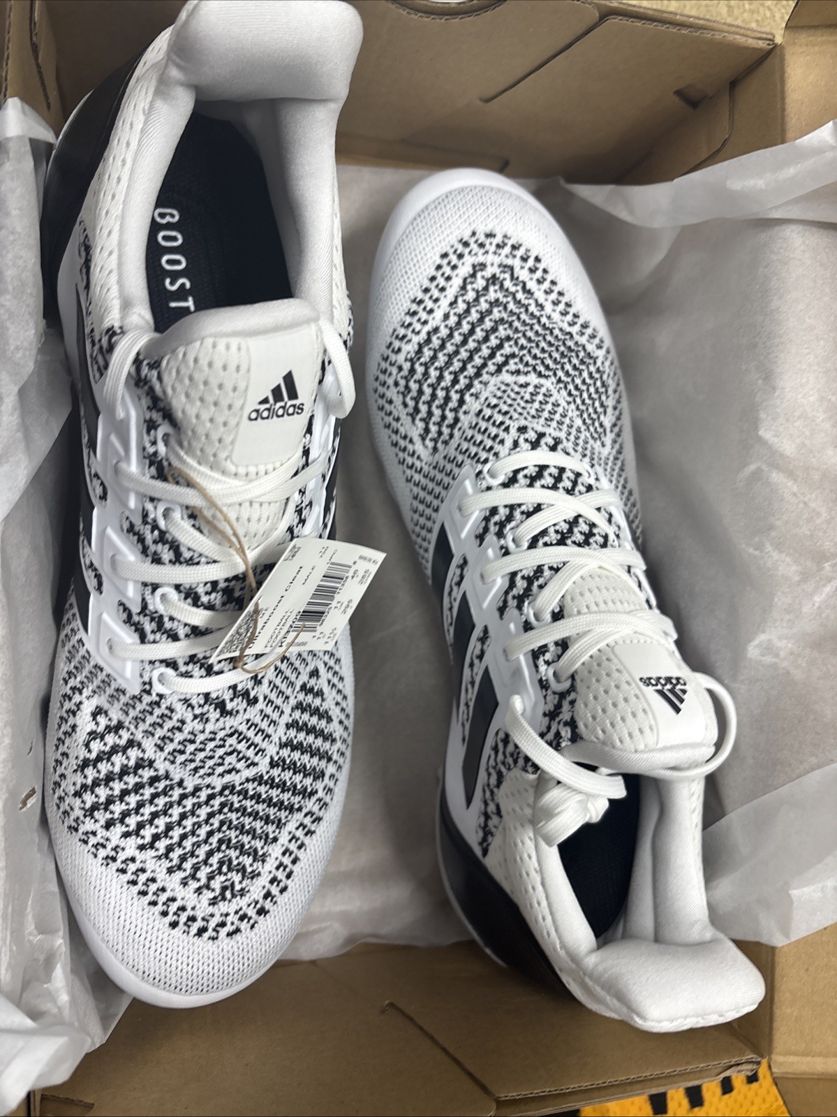 Adidas Men’s Ultraboost Cleat Black And White Size 11.5