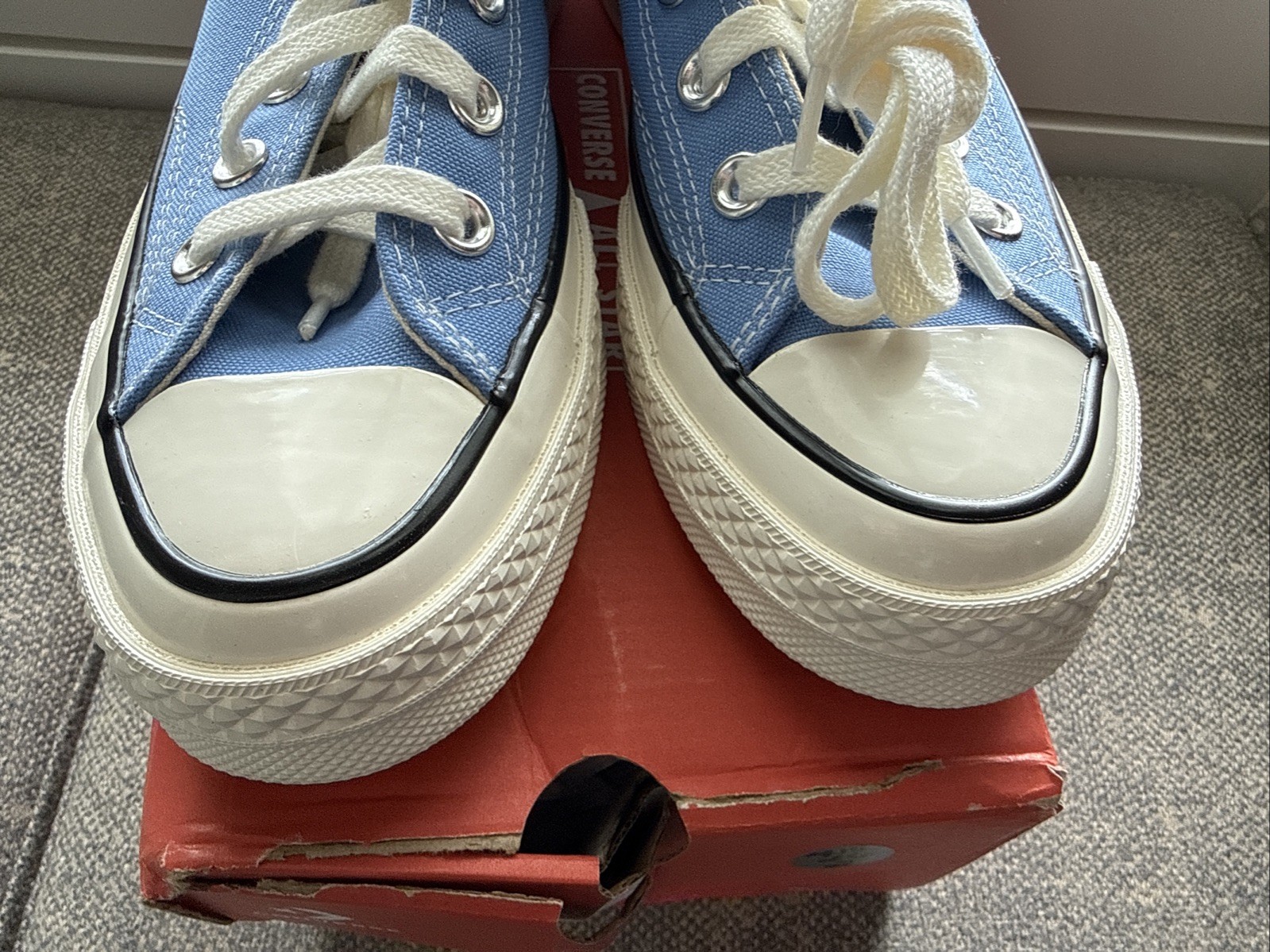 Size 5 Men’s / Size 7 Women’s Converse Chuck 70 High Open Sky A10524F Sneakers