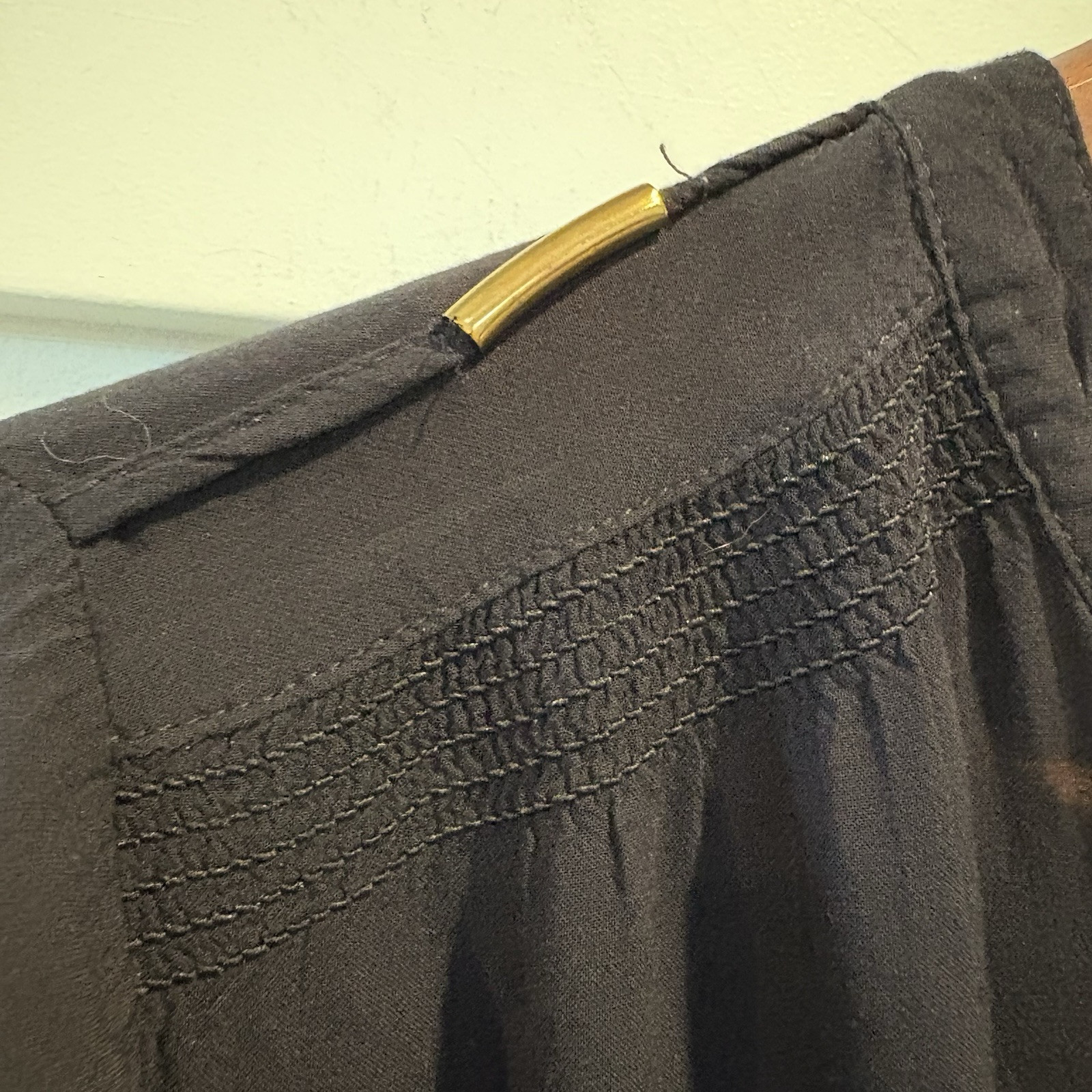 Atmosphere Top Small Black Roll Tab Sleeve Classic Casual Capsule Staple