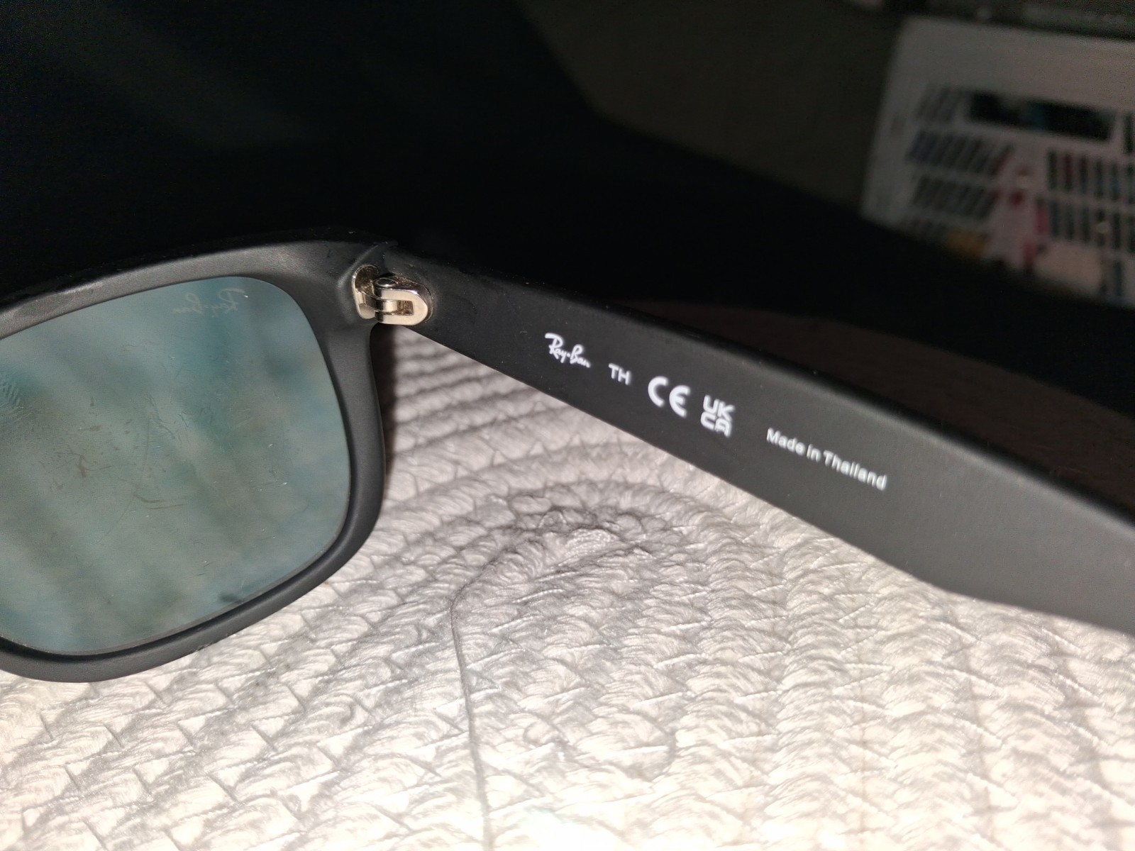 Ray-Ban Justin RB4165 Black Frame Blue Mirrored Sunglasses 54-16
